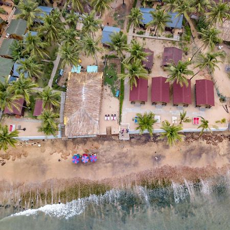 Vista Praia Beach Resort Anjuna Extérieur photo