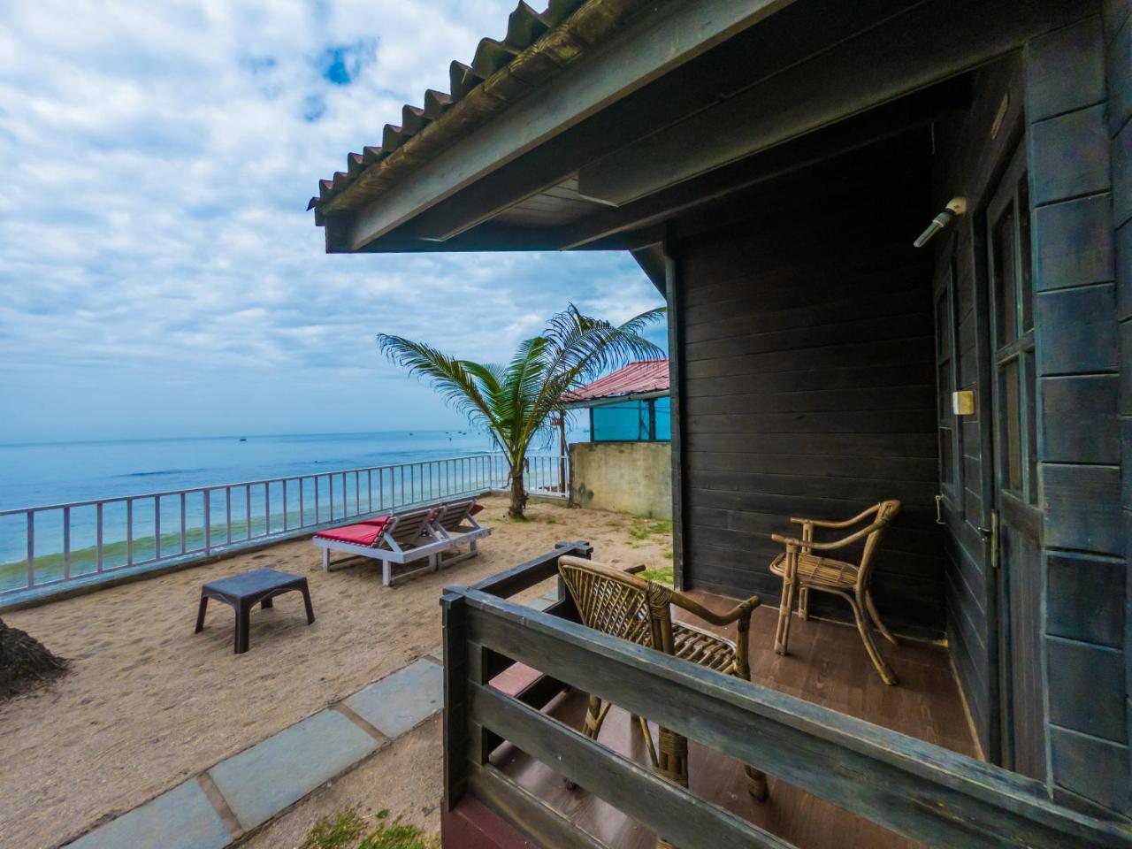 Vista Praia Beach Resort Anjuna Extérieur photo