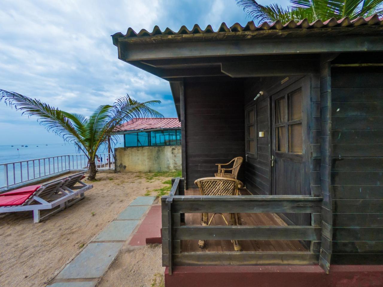 Vista Praia Beach Resort Anjuna Extérieur photo
