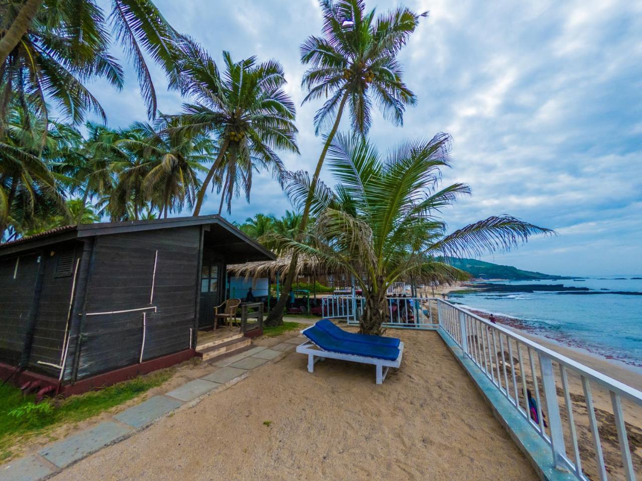 Vista Praia Beach Resort Anjuna Extérieur photo
