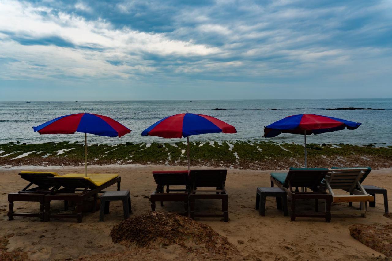 Vista Praia Beach Resort Anjuna Extérieur photo