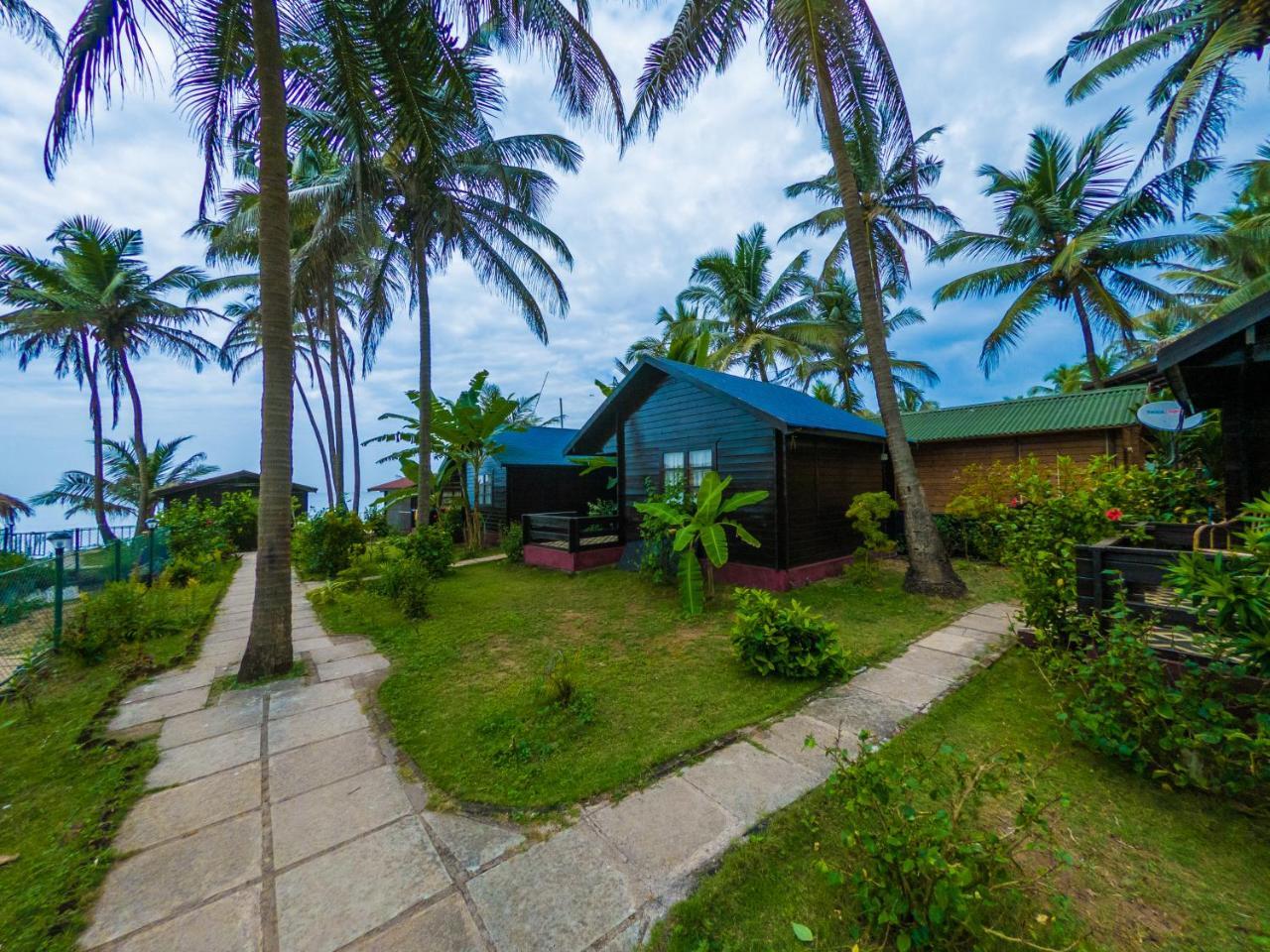 Vista Praia Beach Resort Anjuna Extérieur photo