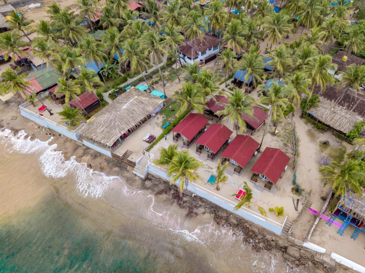 Vista Praia Beach Resort Anjuna Extérieur photo