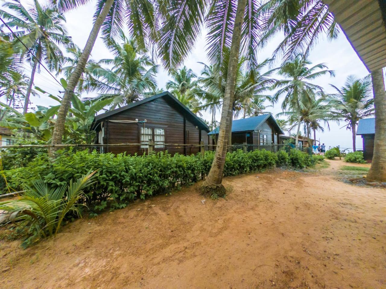 Vista Praia Beach Resort Anjuna Extérieur photo