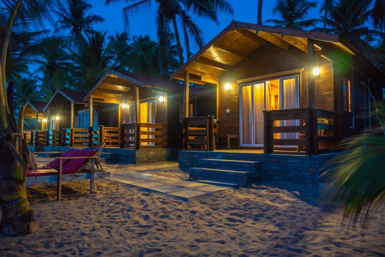Vista Praia Beach Resort Anjuna Extérieur photo