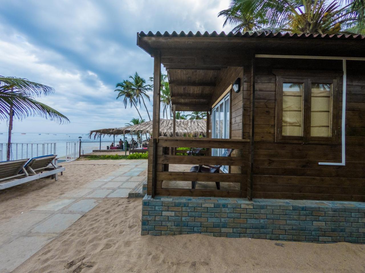 Vista Praia Beach Resort Anjuna Extérieur photo